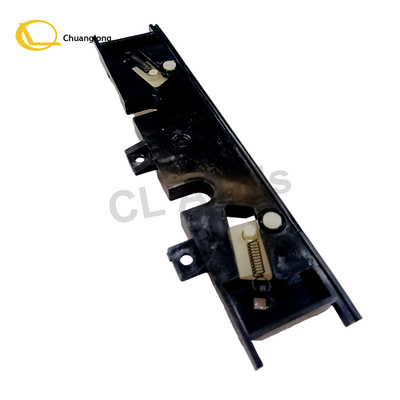445-0582423 4450582423 ATM części zamienne NCR S1 Plastikowa kaseta drzwi ciężarówki z tłocznikem Assy NCR kaseta tłocznik