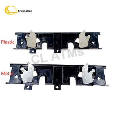 445-0582423 4450582423 ATM części zamienne NCR S1 Plastikowa kaseta drzwi ciężarówki z tłocznikem Assy NCR kaseta tłocznik
