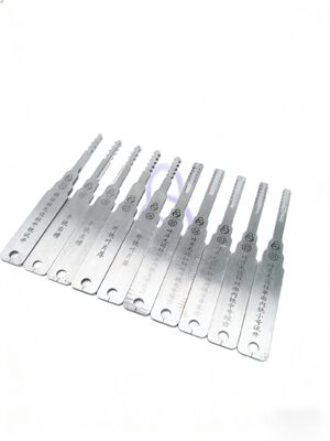 Zestaw 10-częściowy Grandmaster do zamków klasy C w samochodach/motocyklach i zamków drogowych