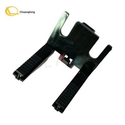 Dobra cena S7010000709 Hyosung Pussher Carriage Assy ATM Część Hyosung Plastic Pussher Carriage Assy 7010000709 S7010000709 Nowa w magazynie W Internecie